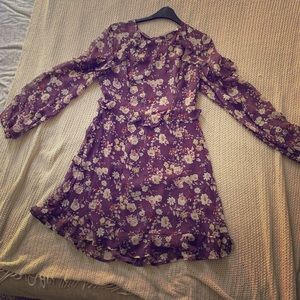 Beautiful ASTR dress!